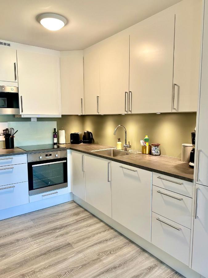 Modern Apartment In Тромсё Экстерьер фото